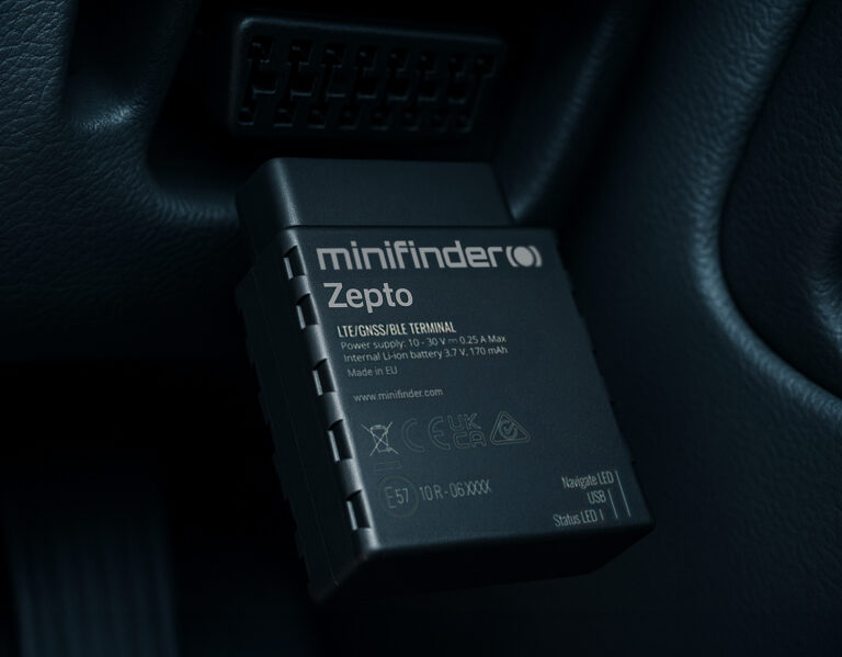 MiniFinder Zepto connected to a vehicle’s OBD port for easy and hidden installation.
