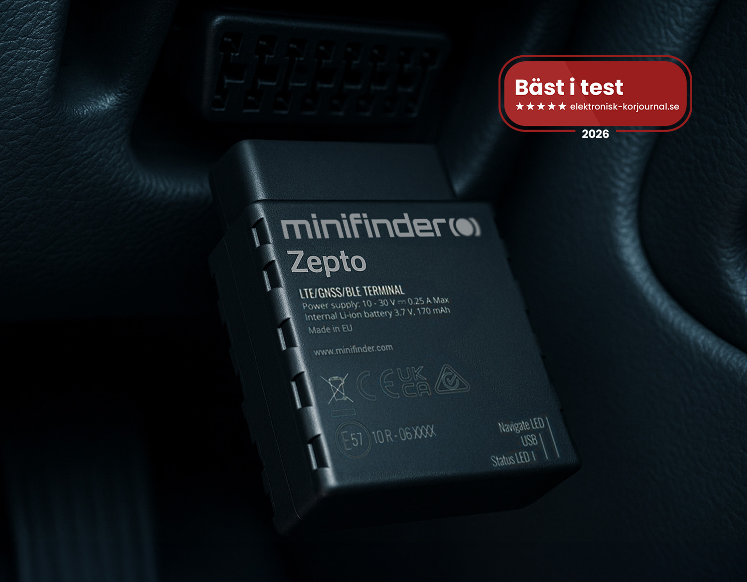 Elektronisk körjournal bäst i test installerad i bil för automatisk och korrekt milregistrering