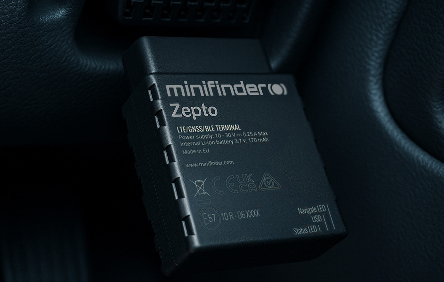 Zenso diefstalbeveiliging gemonteerd in de auto