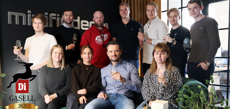 Image of the MiniFinder team celebrating being named one of Sweden’s most successful brands