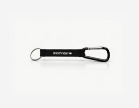 Robuster Karabinerhaken aus Metall mit sicherem federgelagertem Verschluss vor neutralem Hintergrund