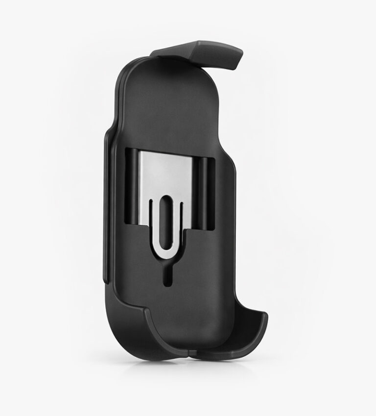 MiniFinder Nox med clips som gör det möjligt att fästa enheten i kläder, bälte eller väska för enkel åtkomst.