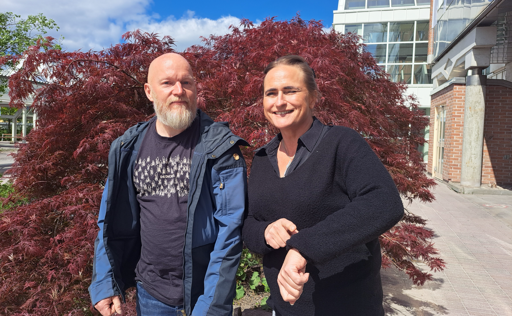 Care staff using MiniFinder mobile personal safety alarms in daily work at Steget